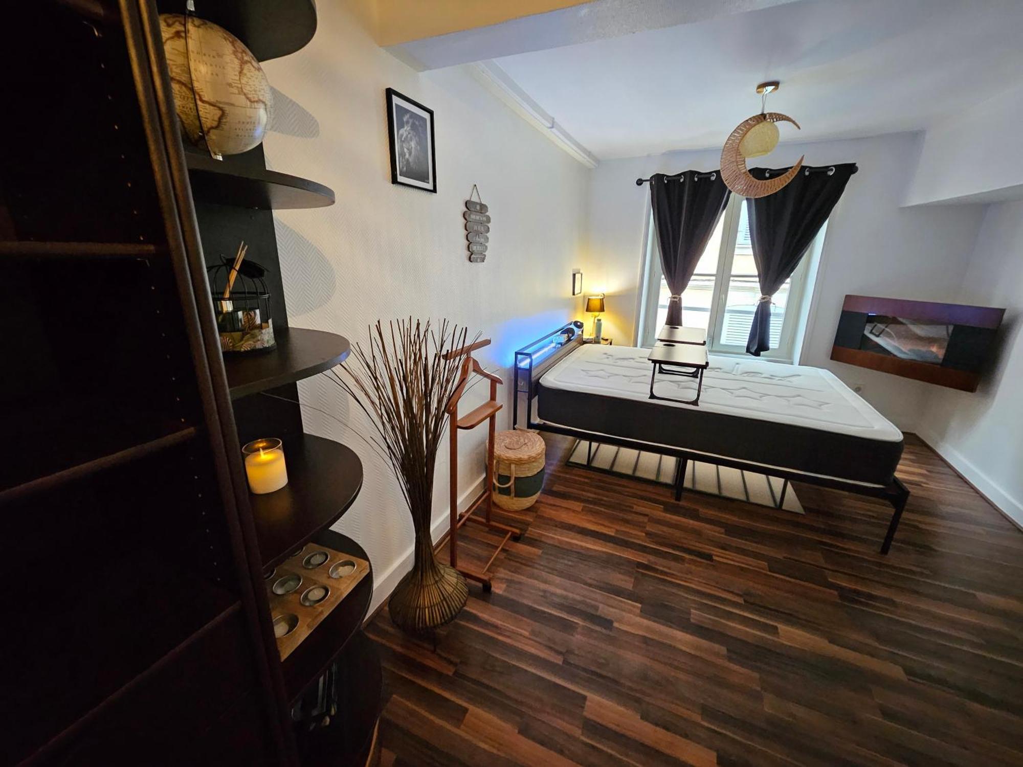 "Studio Cinema" Осер Экстерьер фото