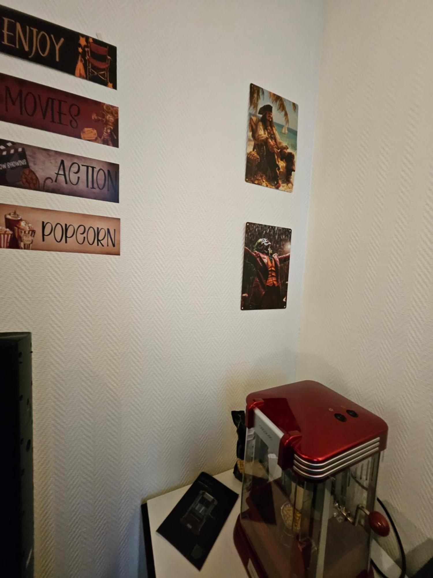 "Studio Cinema" Осер Экстерьер фото